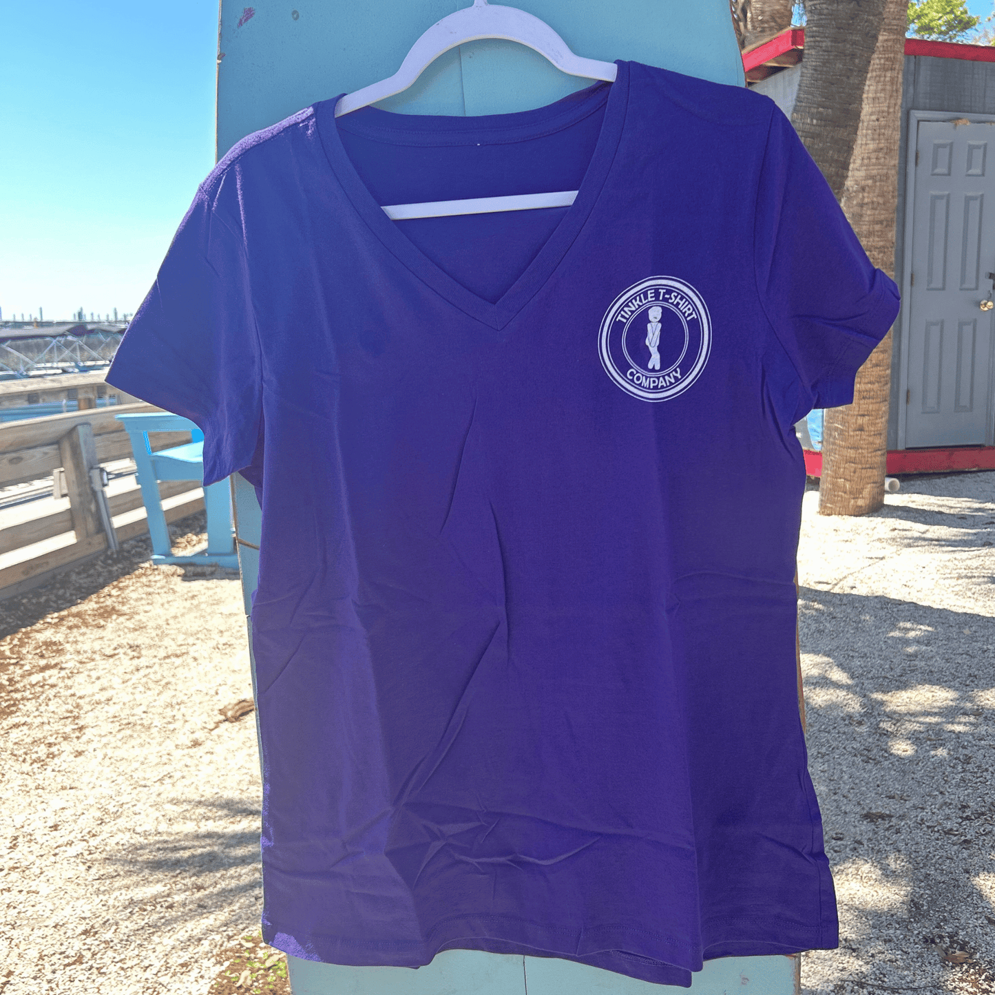 Ocean Tinkler – Women’s V-Neck Shirt | Purple Heather Beach Tee